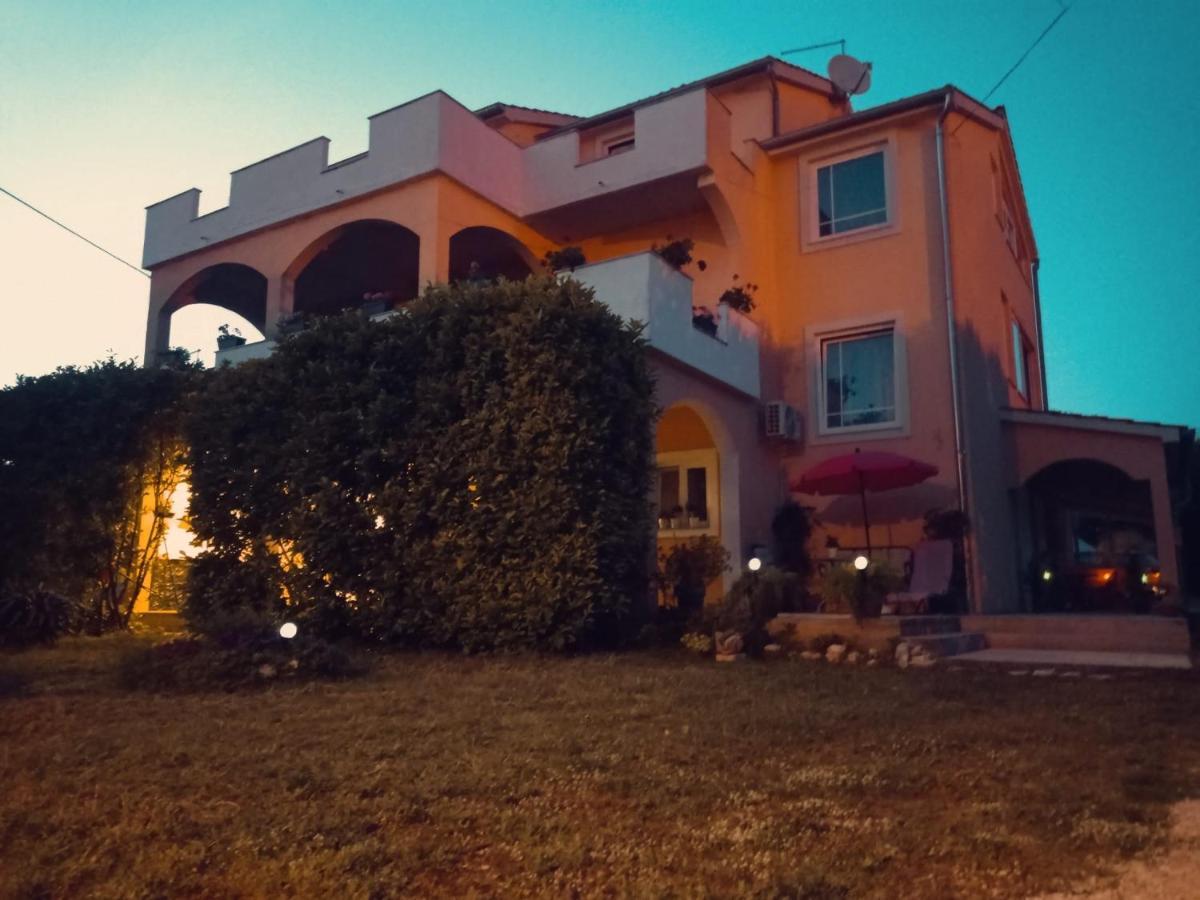 Apartmani Joja Біоград-на-Мору Екстер'єр фото