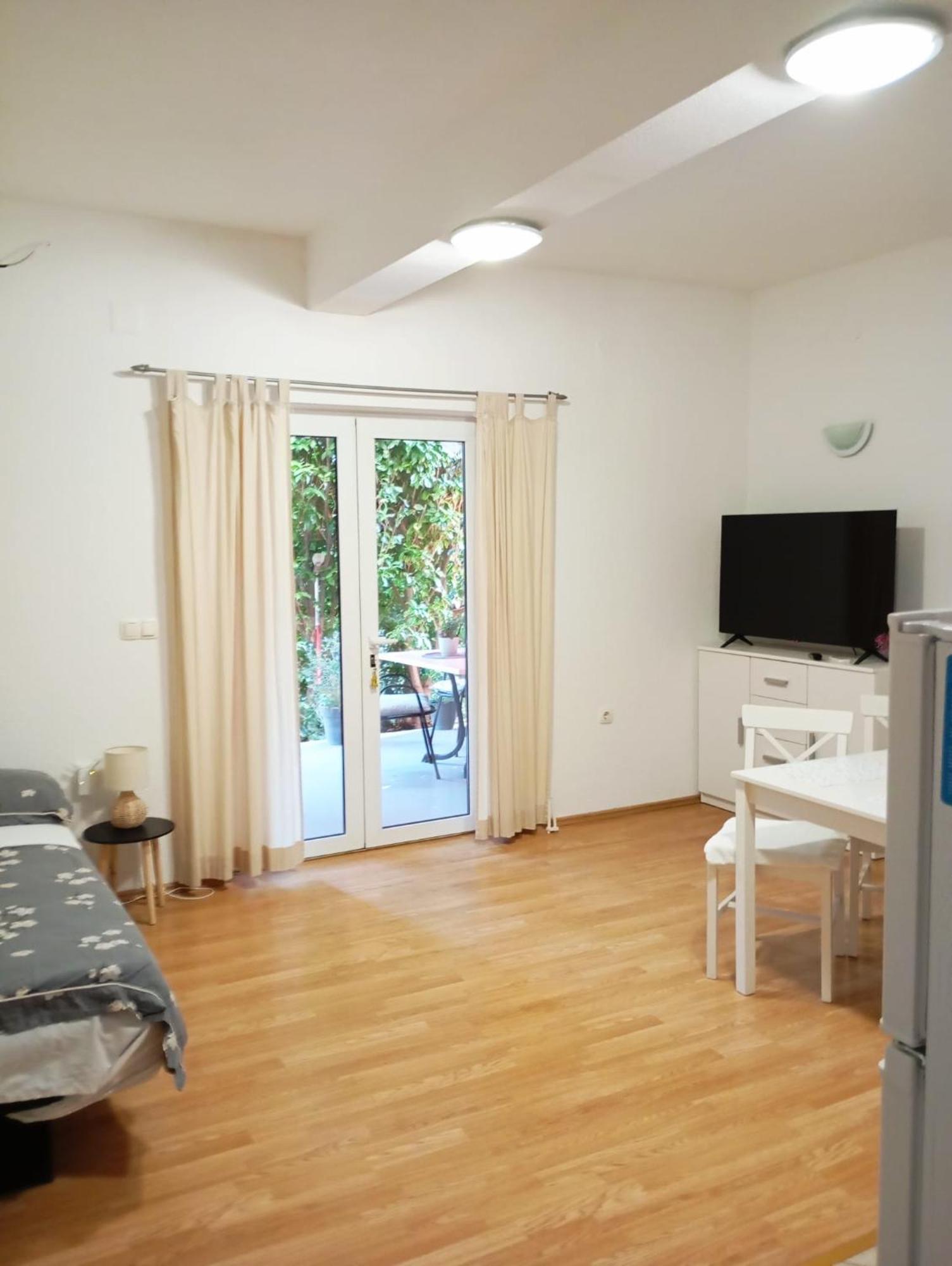 Apartmani Joja Біоград-на-Мору Екстер'єр фото